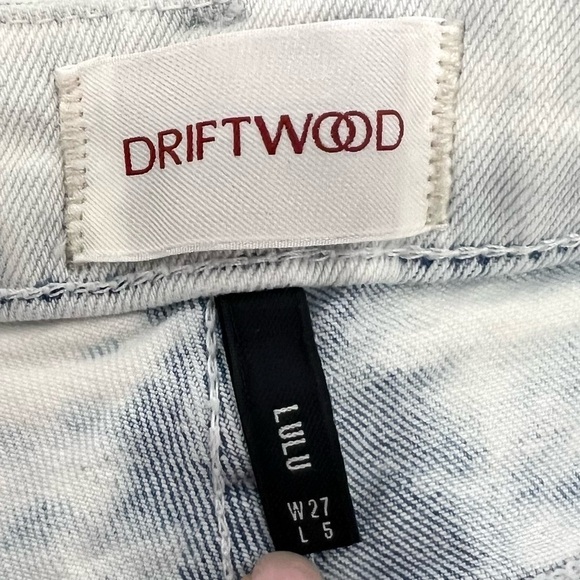 Driftwood NWT Lulu Light Wash Embroidered Cut Off 5" Denim Shorts Women’s 27 - Picture 10 of 10
